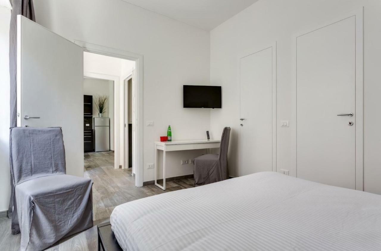 Porta Latina Suite - Private Apartment Rome'S Center Ngoại thất bức ảnh